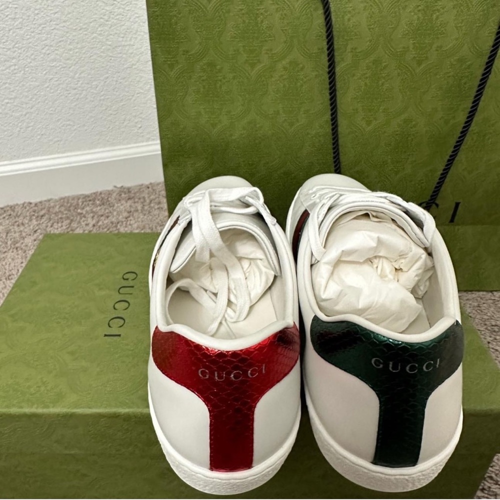 Mens Gucci Sneakers - Picture 2 of 8